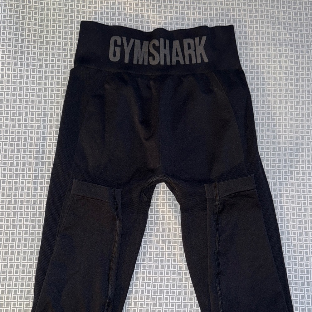 Gymshark Black Leggings - Picture 2 of 4